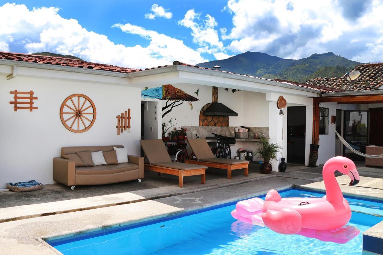Hostel Las Palmas Vilcabamba Exterior foto