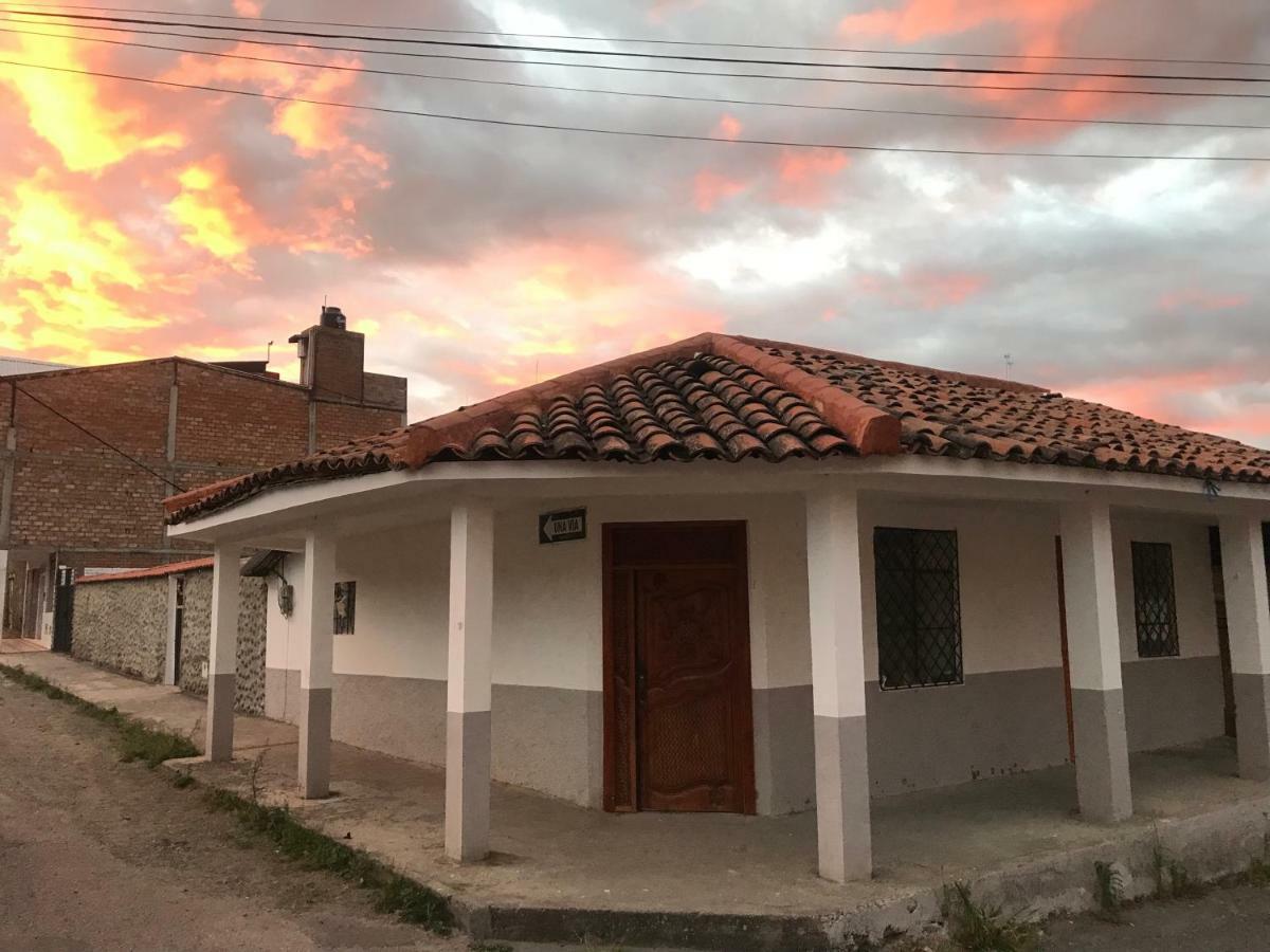 Hostel Las Palmas Vilcabamba Exterior foto