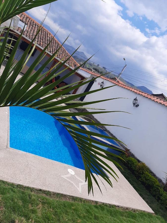 Hostel Las Palmas Vilcabamba Exterior foto